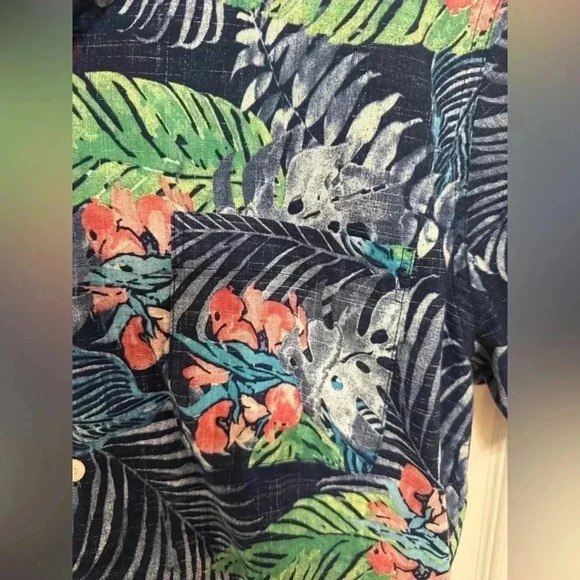 IZOD Hawaiian shirt Saltwater Relaxed Classic Size M - Picture 3 of 8